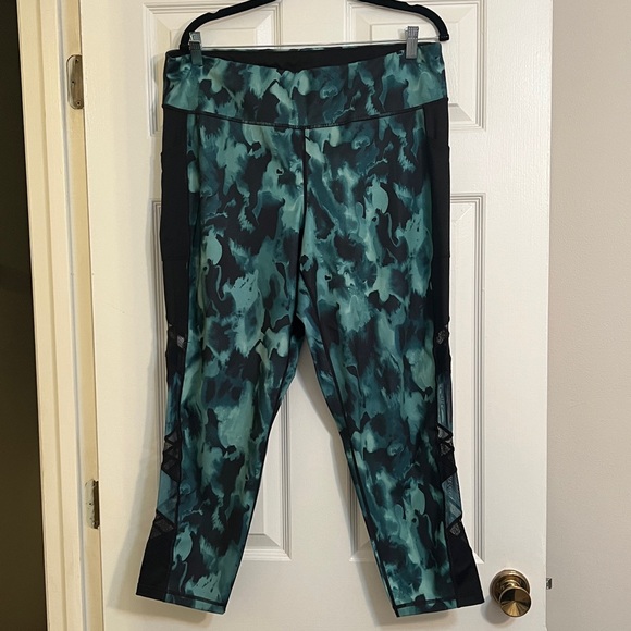 Ideology Pants - Ideology high waisted leggings with pockets. Size XXL
